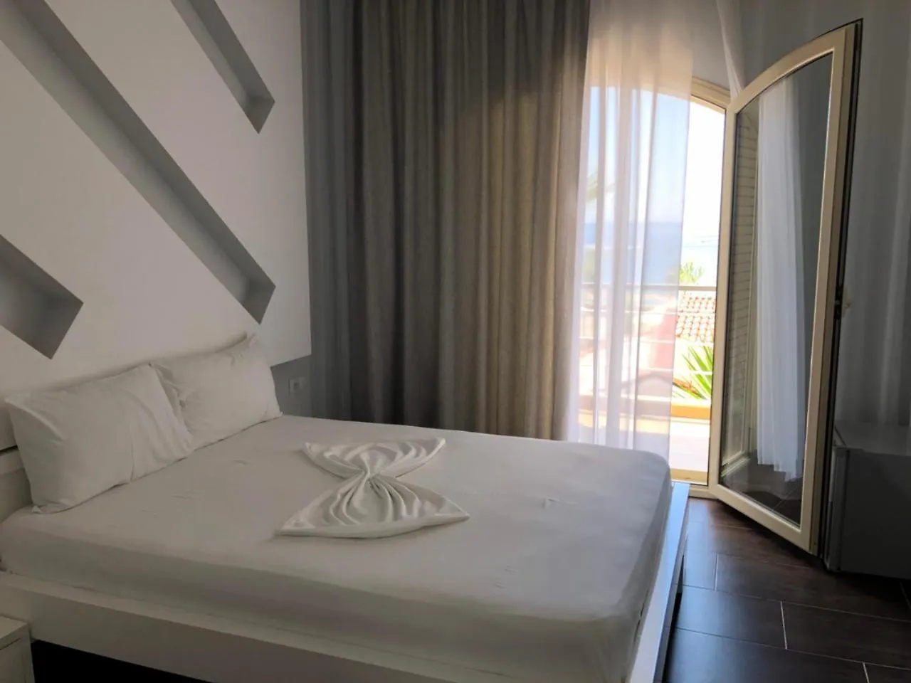 Royal Blue Hotel Dhërmi