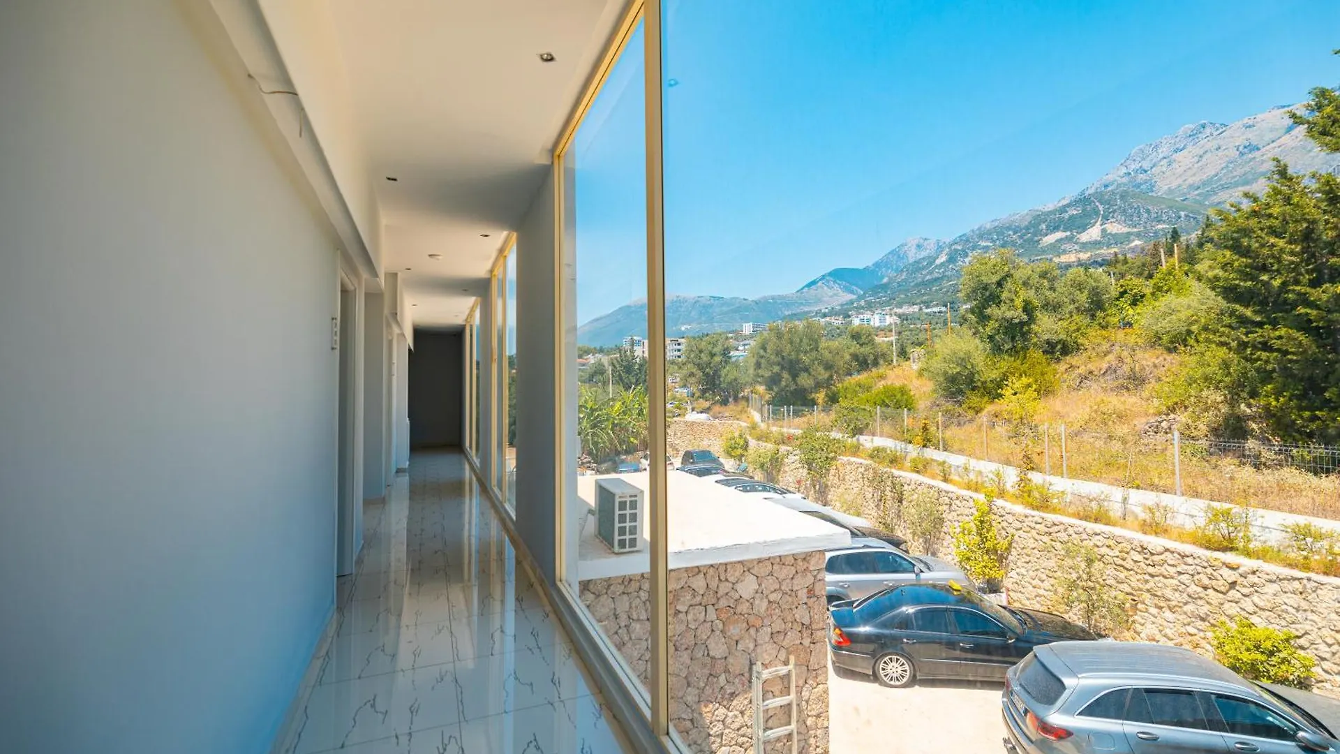 Royal Blue Hotel Dhermi