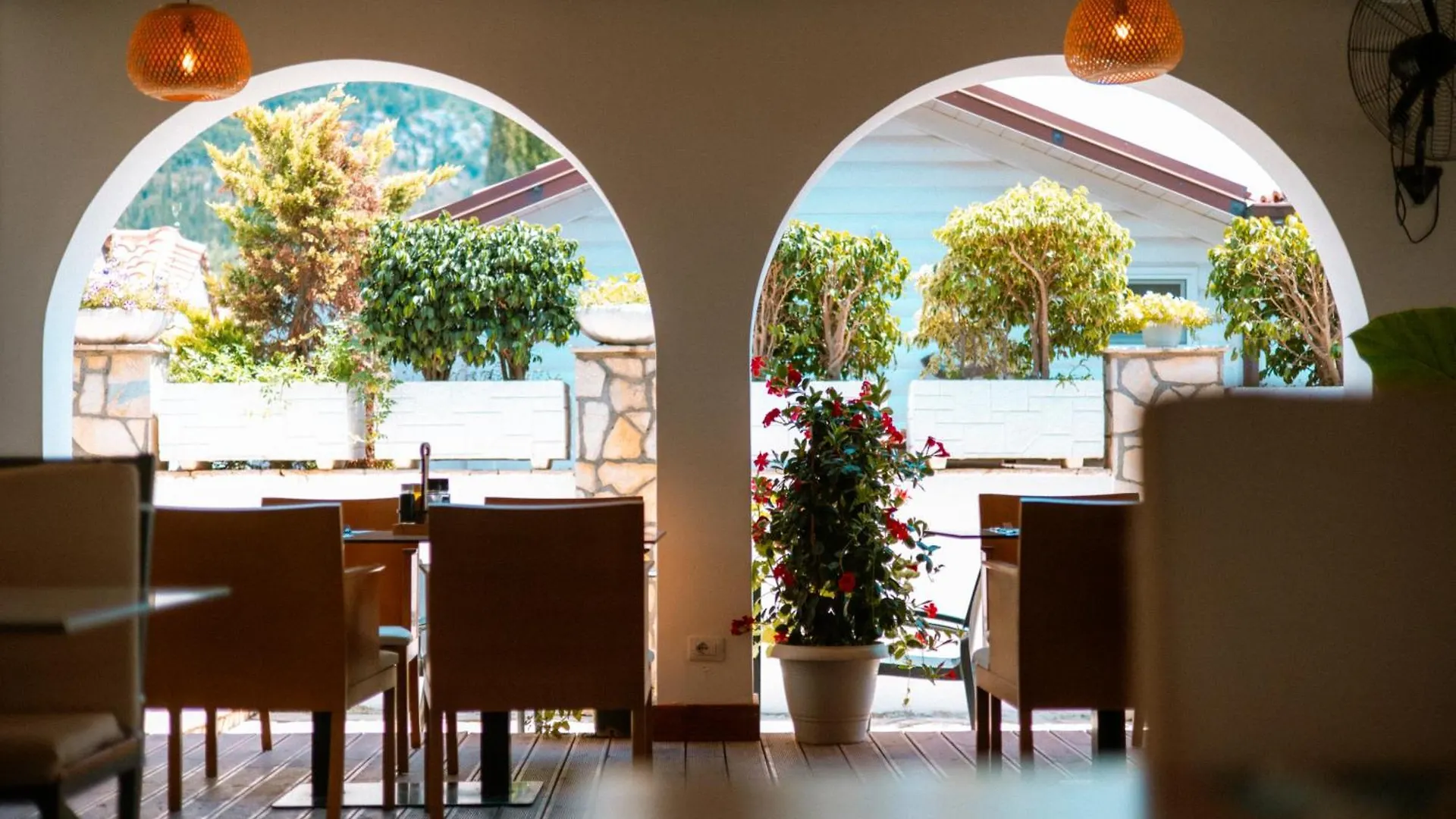 Royal Blue Hotel Dhermi Albania